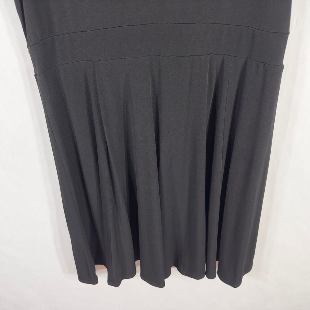 Torrid Plus Size 1X Dress Solid Black Jersey Knit Skater Short Sleeve‎ Knee 504 - Picture 9 of 11